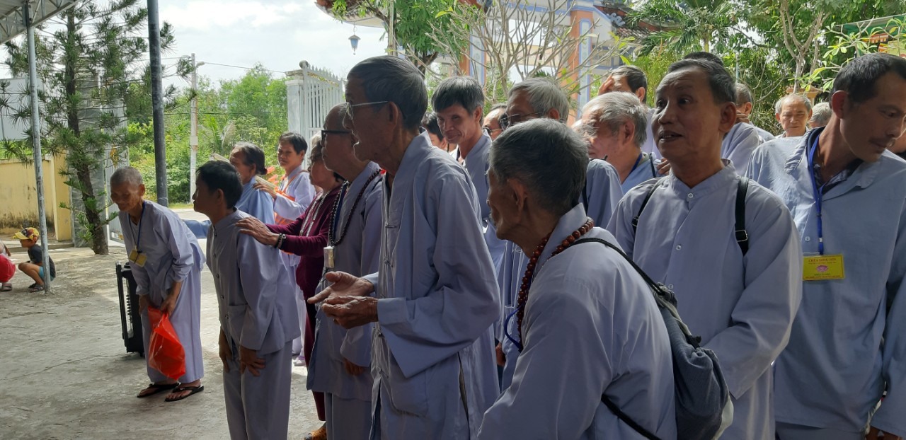 Binh Minh Group tặng quà Tết Canh Tý – Đạo Tràng Người Khiếm Thị Chùa Long Sơn (Chủ Nhật, 12 tháng 1 năm 2020)